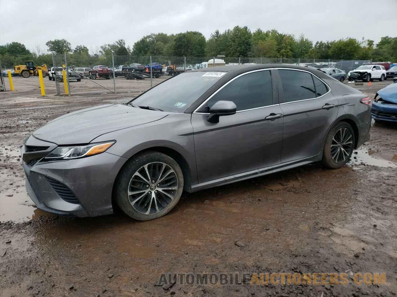 4T1B11HK4JU009453 TOYOTA CAMRY 2018