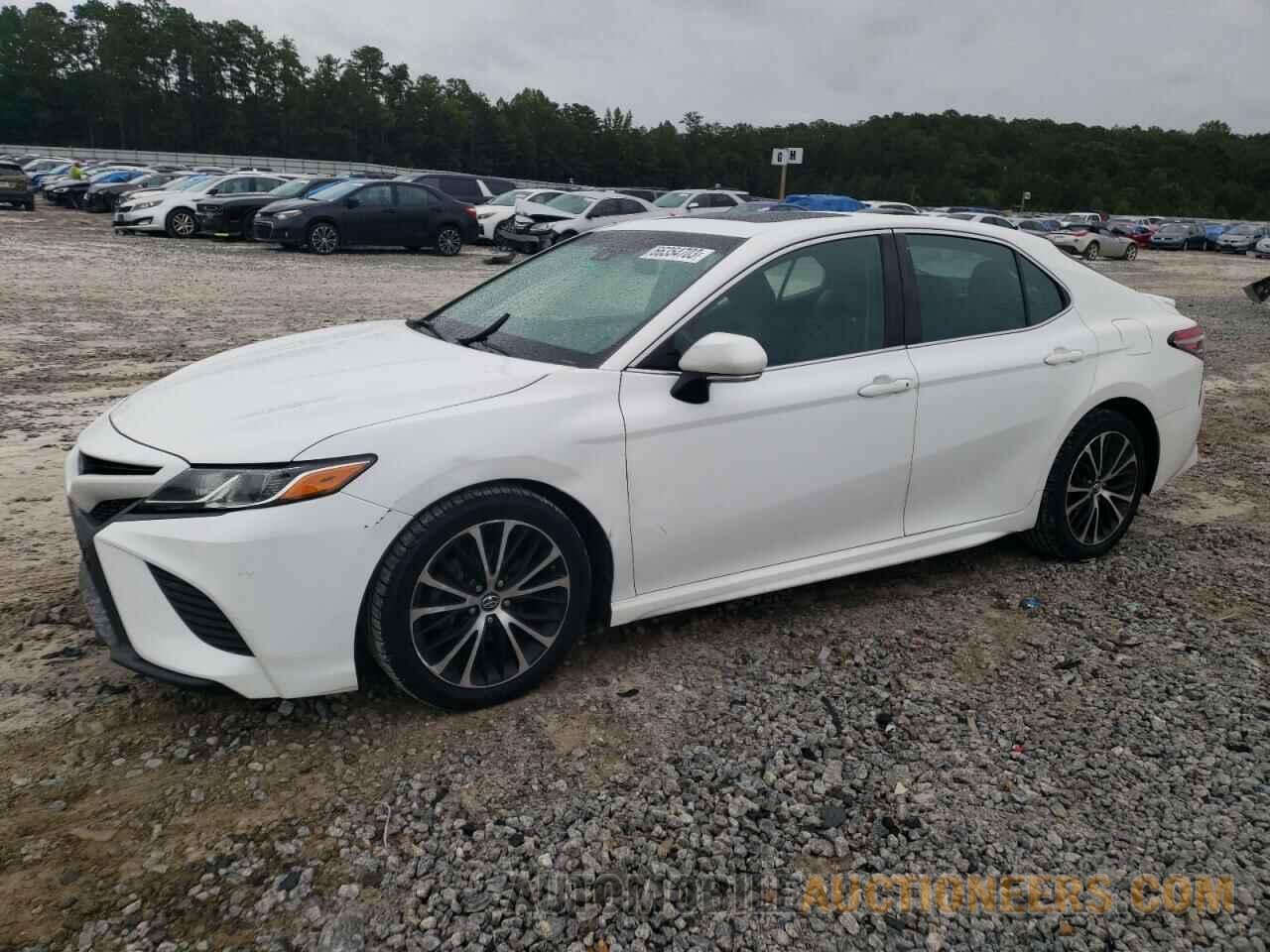 4T1B11HK4JU013180 TOYOTA CAMRY 2018