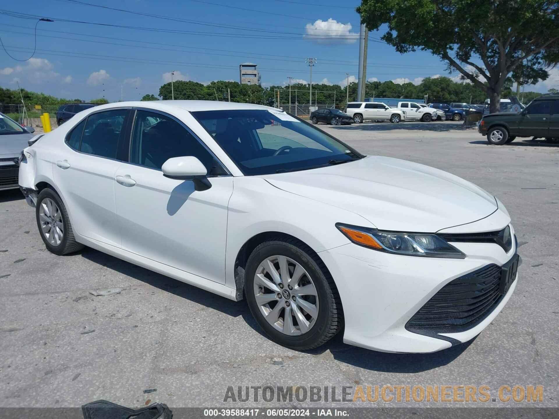 4T1B11HK4JU014846 TOYOTA CAMRY 2018