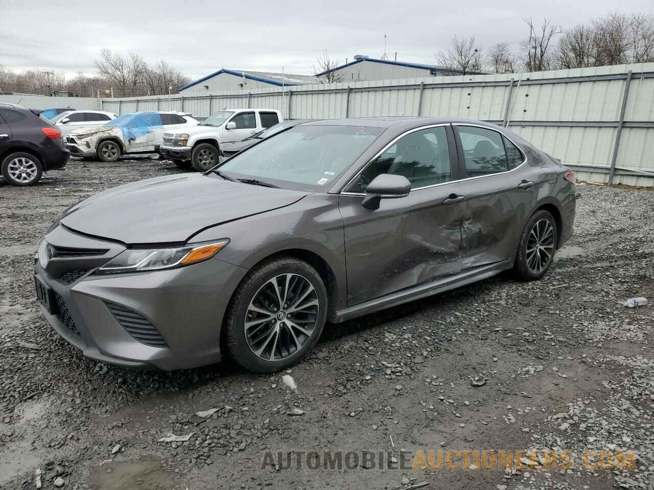 4T1B11HK4JU020291 TOYOTA CAMRY 2018