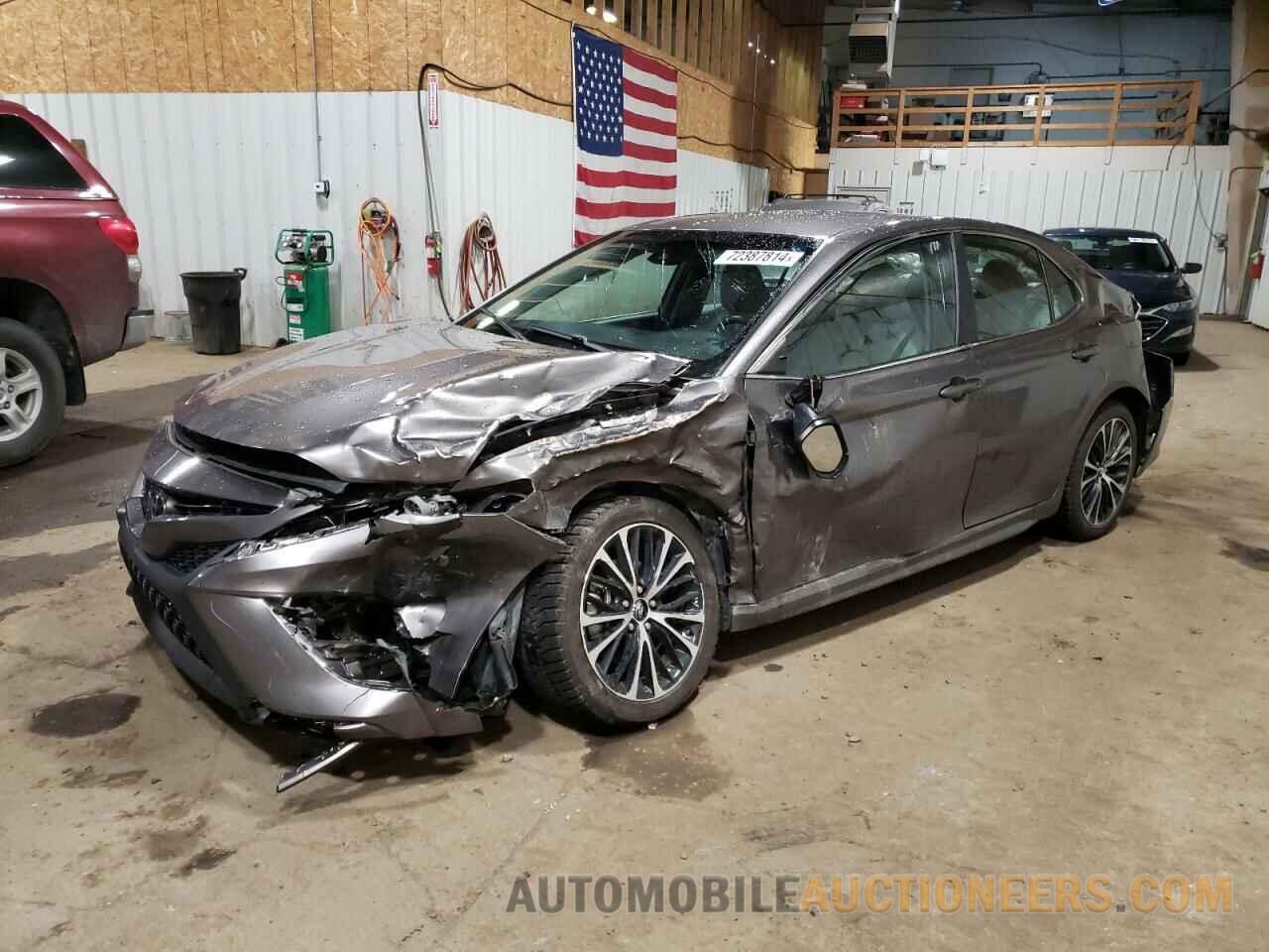 4T1B11HK4JU025524 TOYOTA CAMRY 2018