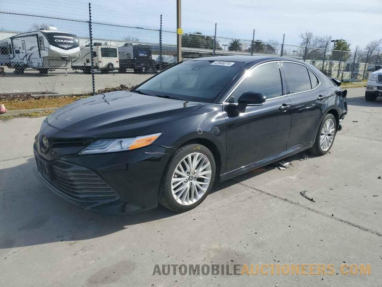 4T1B11HK4JU027368 TOYOTA CAMRY 2018