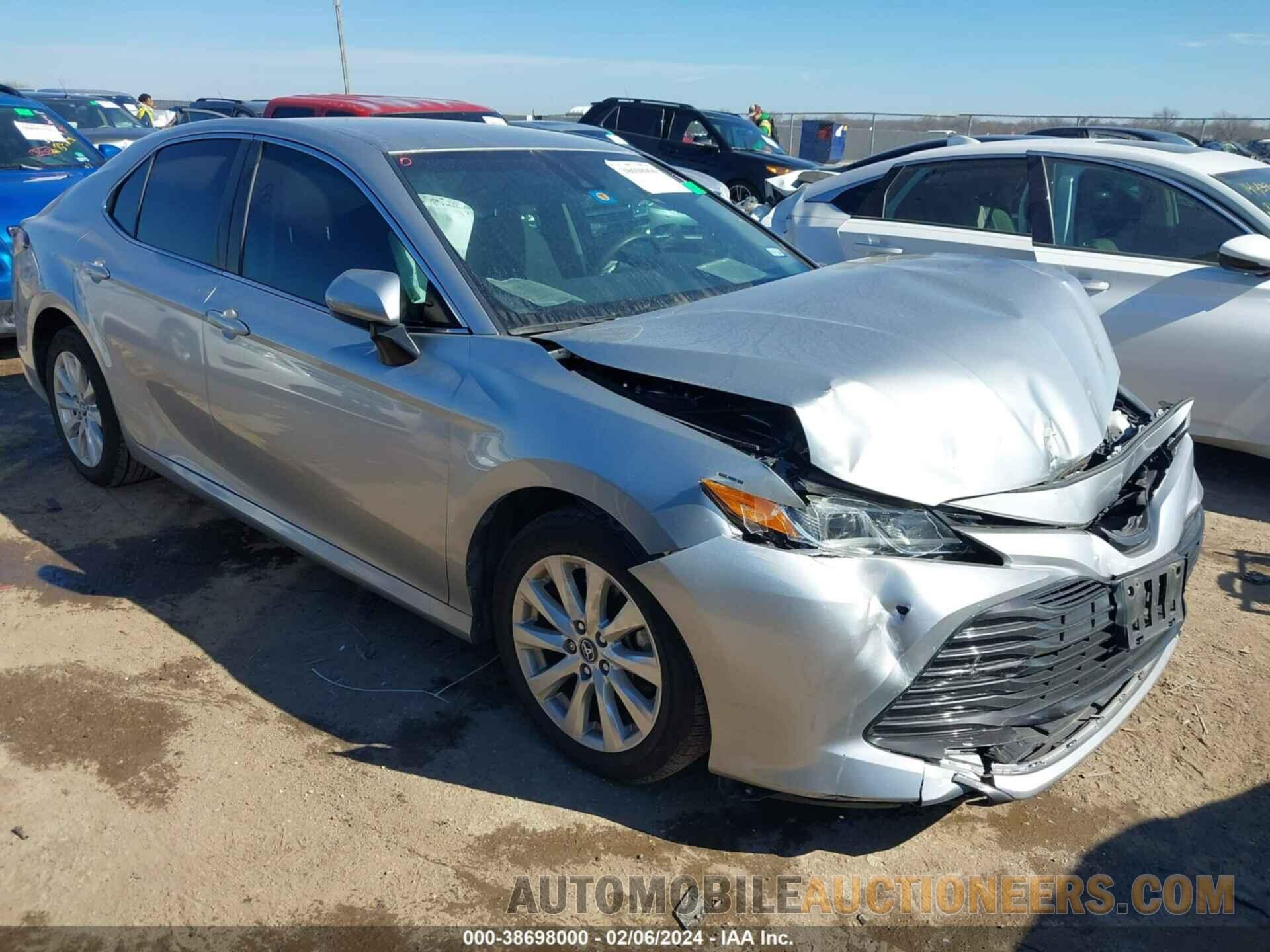 4T1B11HK4JU029251 TOYOTA CAMRY 2018