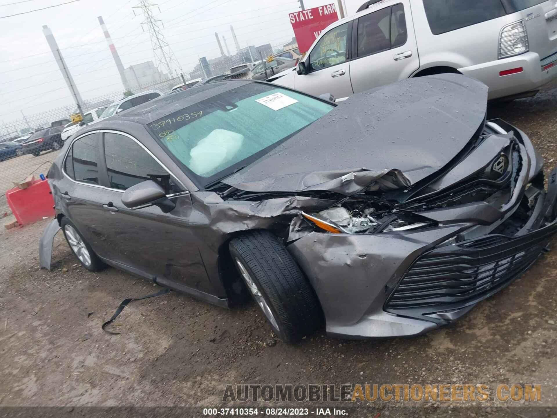 4T1B11HK4JU034708 TOYOTA CAMRY 2018