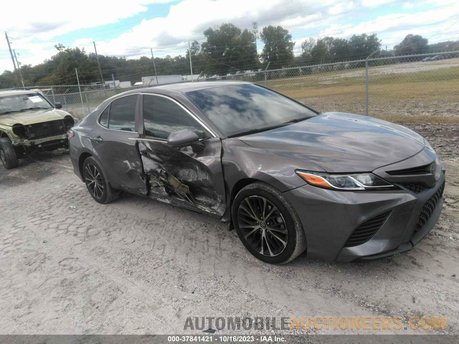 4T1B11HK4JU035566 TOYOTA CAMRY 2018