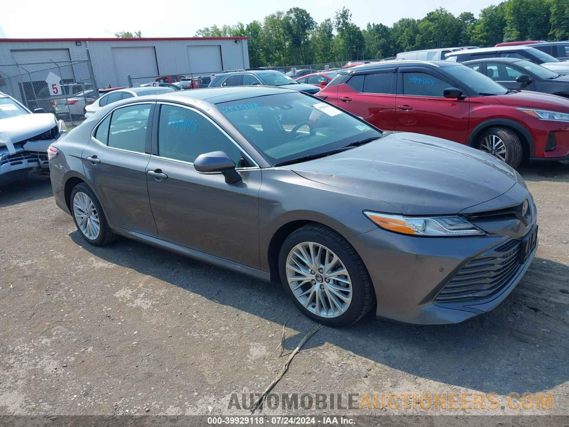 4T1B11HK4JU035986 TOYOTA CAMRY 2018