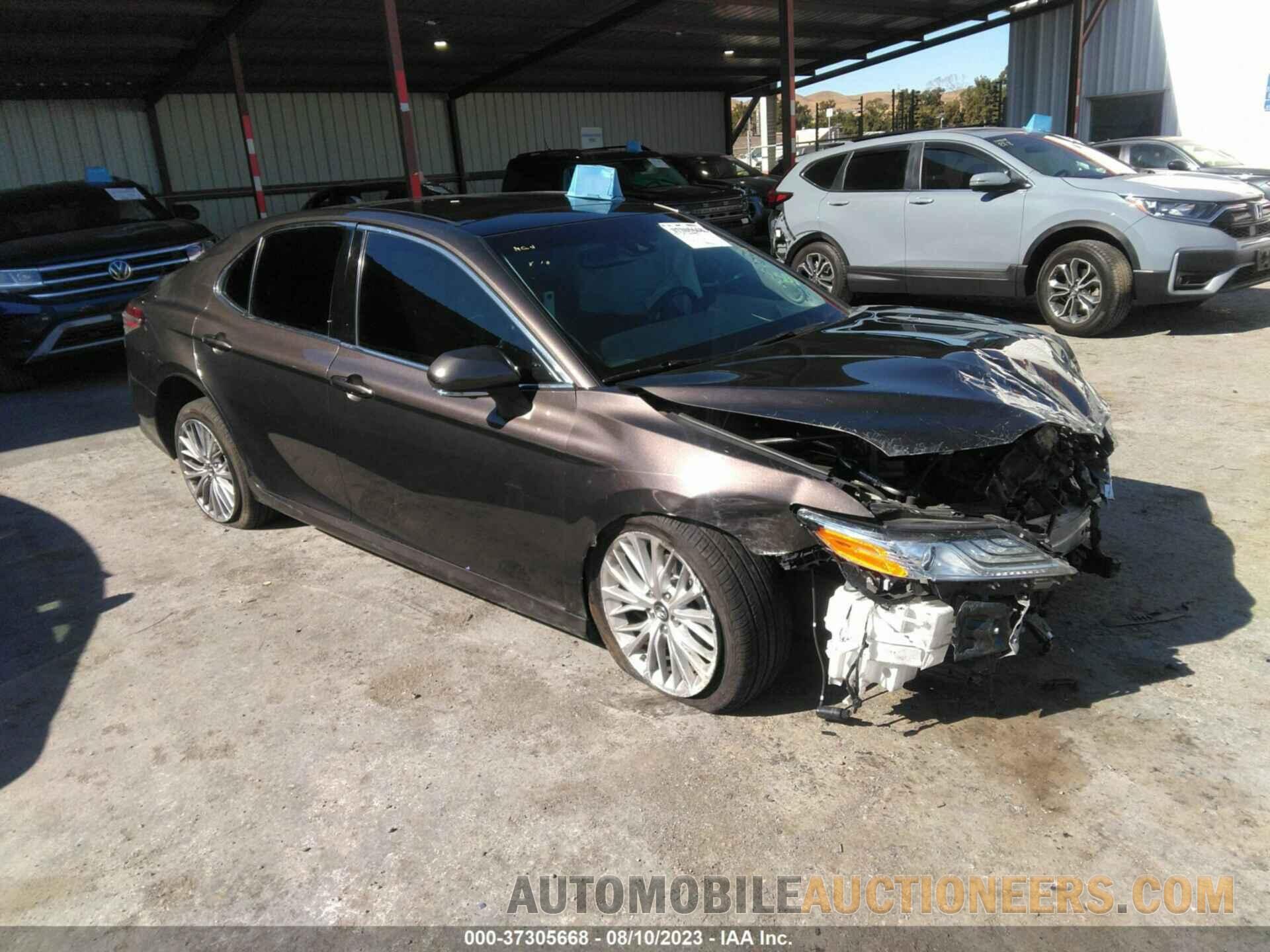 4T1B11HK4JU036300 TOYOTA CAMRY 2018