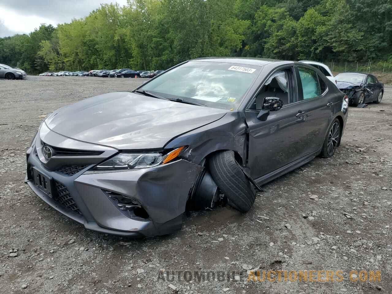 4T1B11HK4JU038094 TOYOTA CAMRY 2018