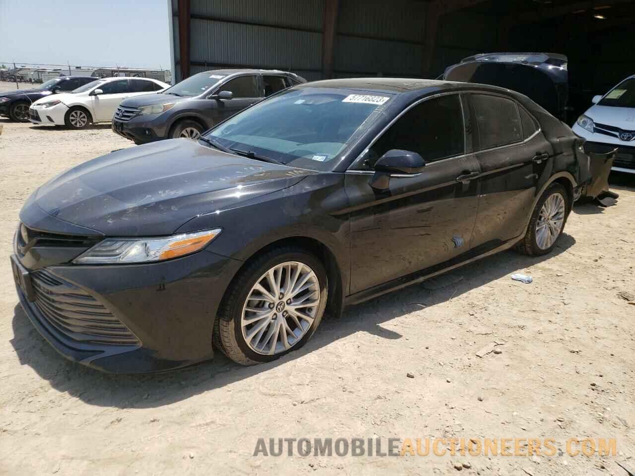 4T1B11HK4JU038516 TOYOTA CAMRY 2018