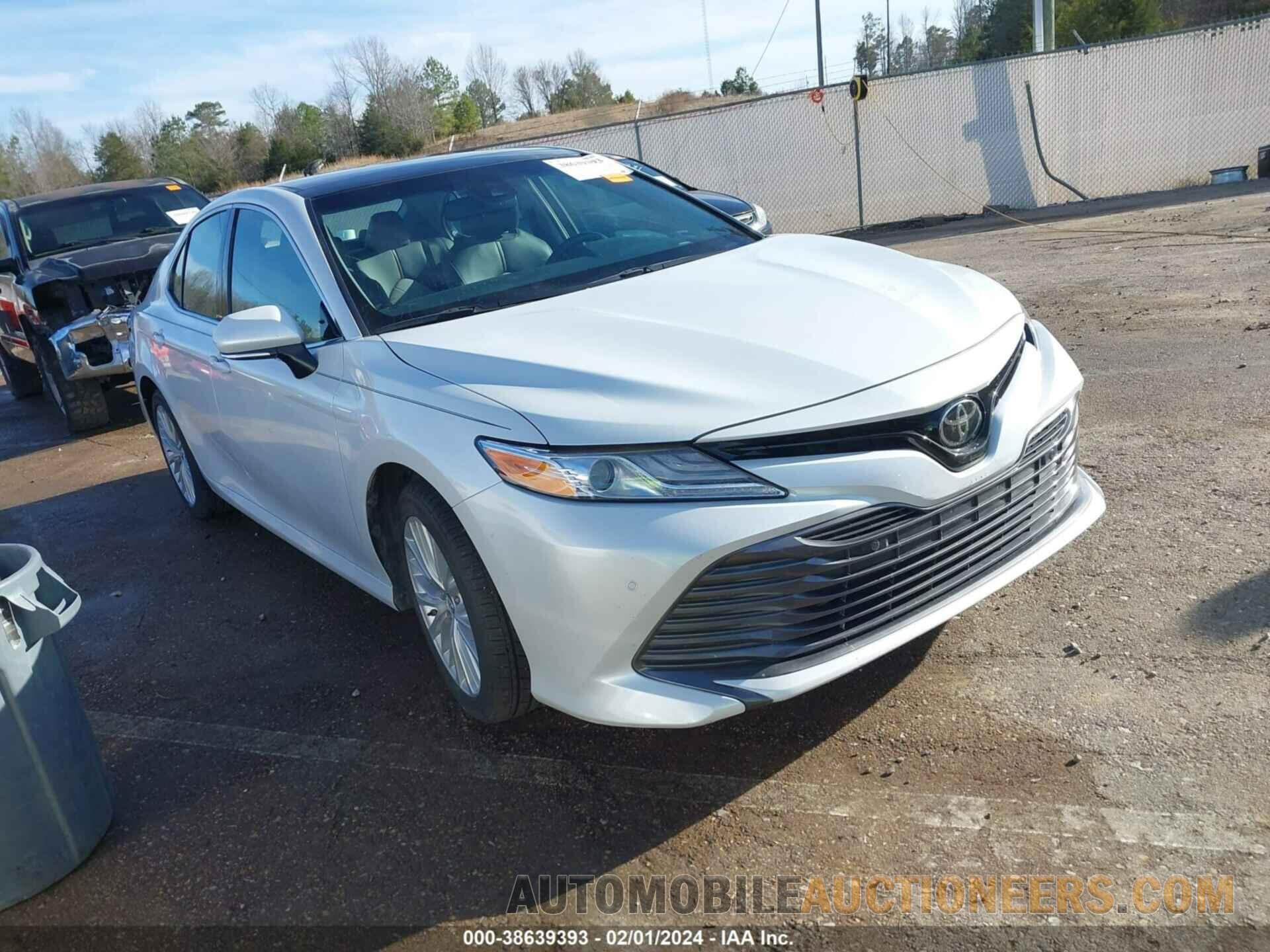 4T1B11HK4JU042677 TOYOTA CAMRY 2018