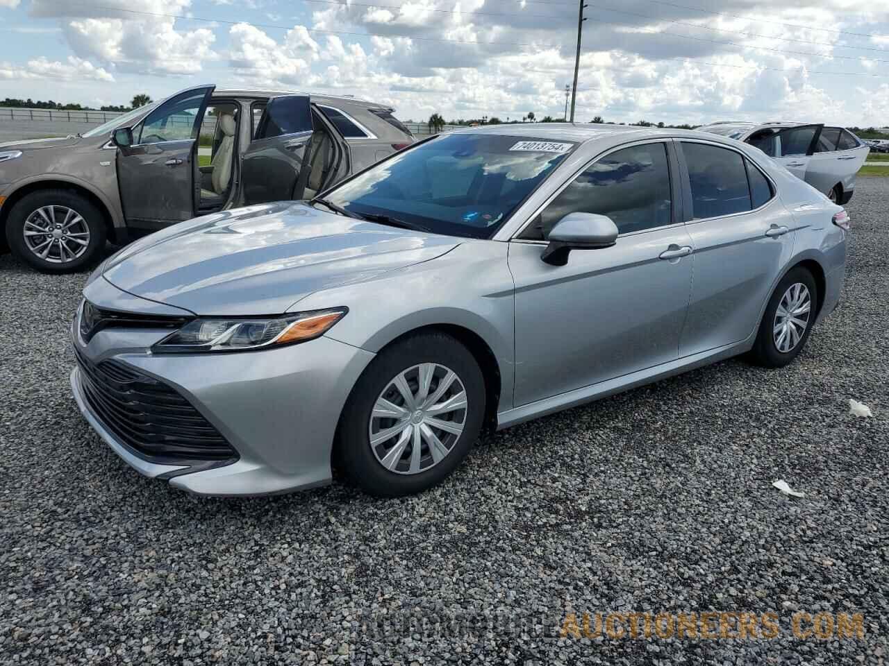 4T1B11HK4JU044381 TOYOTA CAMRY 2018