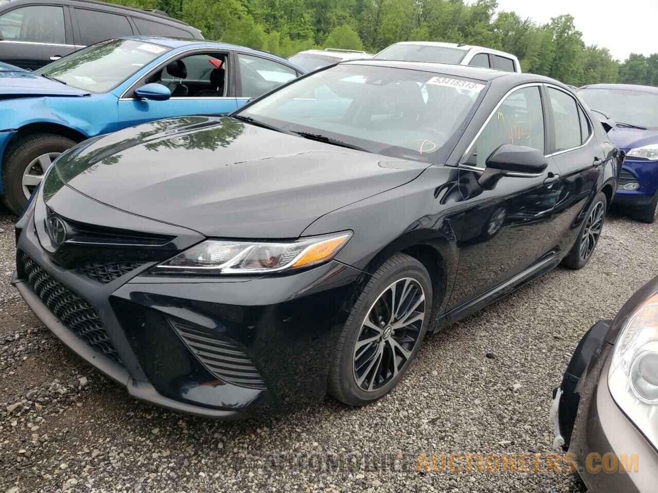 4T1B11HK4JU044882 TOYOTA CAMRY 2018