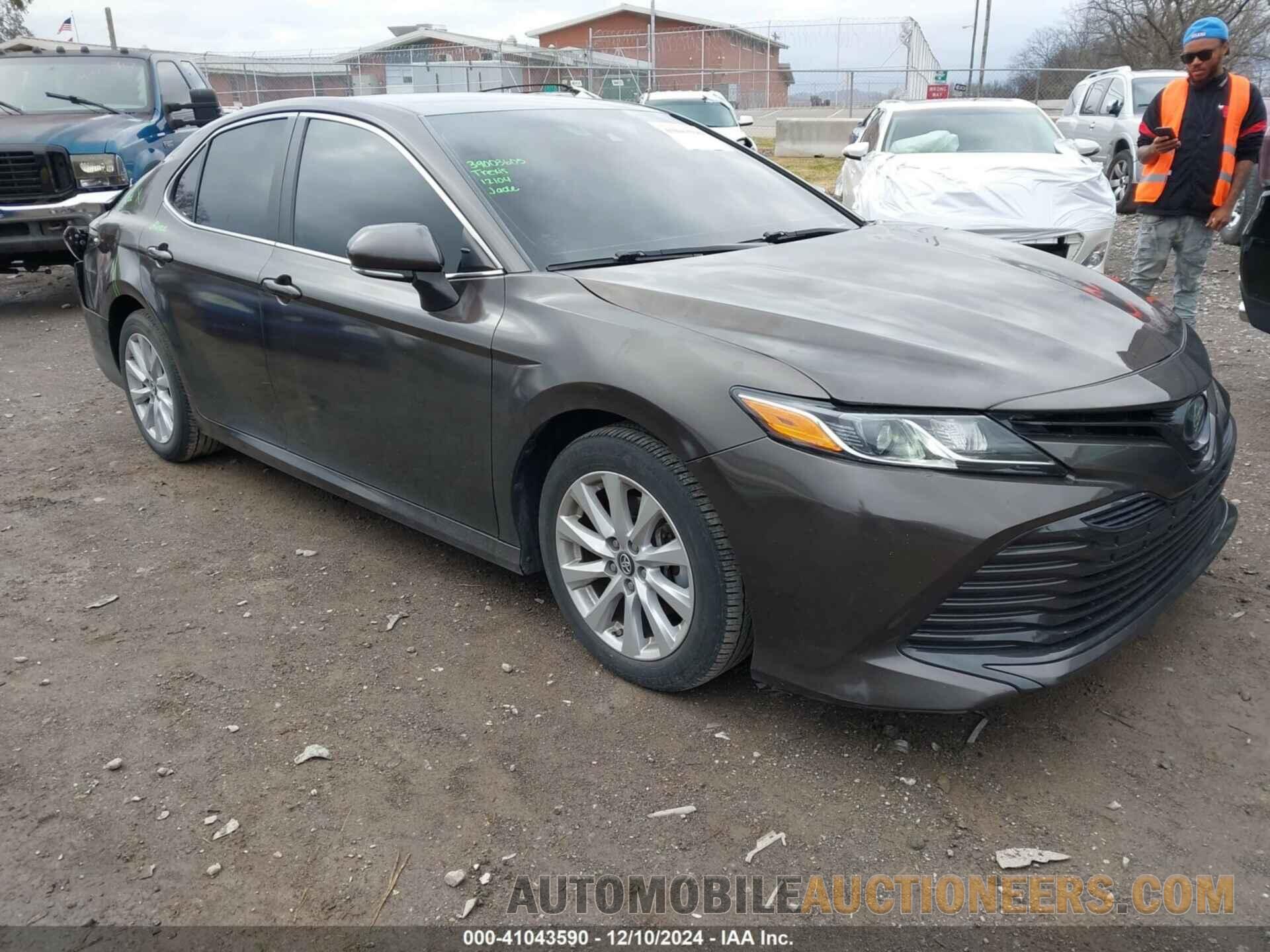 4T1B11HK4JU048771 TOYOTA CAMRY 2018