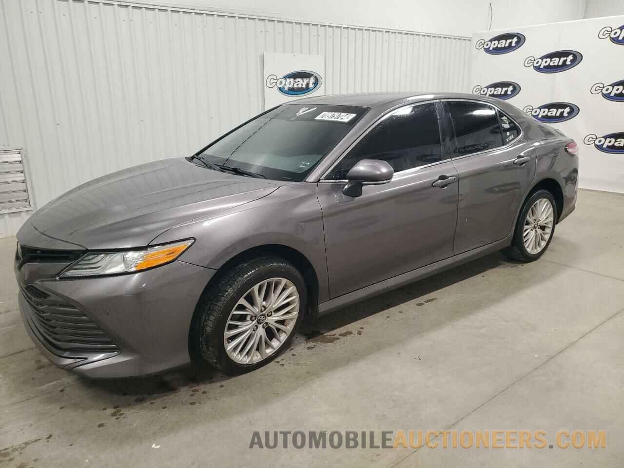 4T1B11HK4JU050293 TOYOTA CAMRY 2018