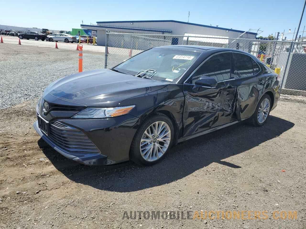 4T1B11HK4JU050990 TOYOTA CAMRY 2018