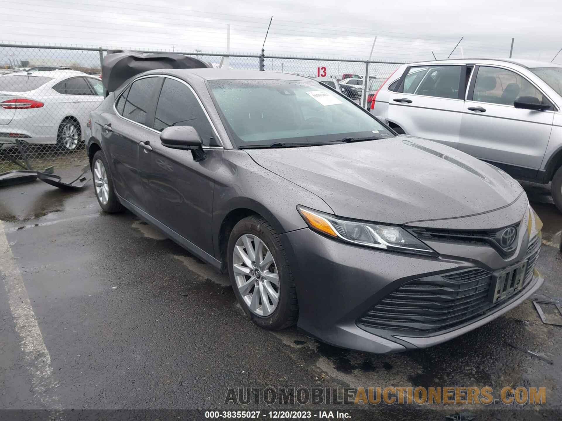 4T1B11HK4JU058166 TOYOTA CAMRY 2018