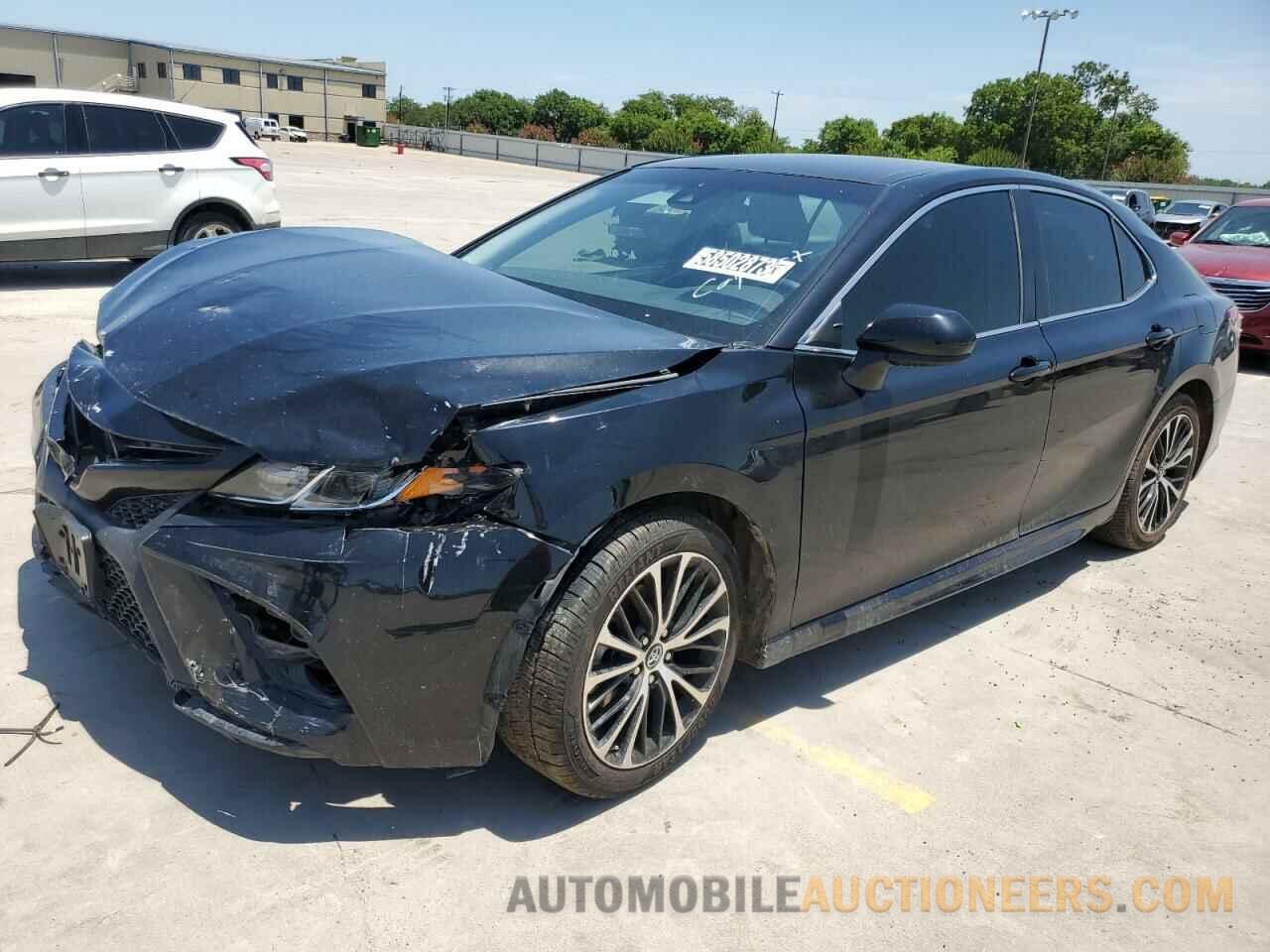 4T1B11HK4JU062802 TOYOTA CAMRY 2018