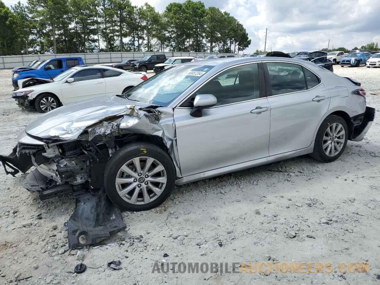 4T1B11HK4JU066588 TOYOTA CAMRY 2018