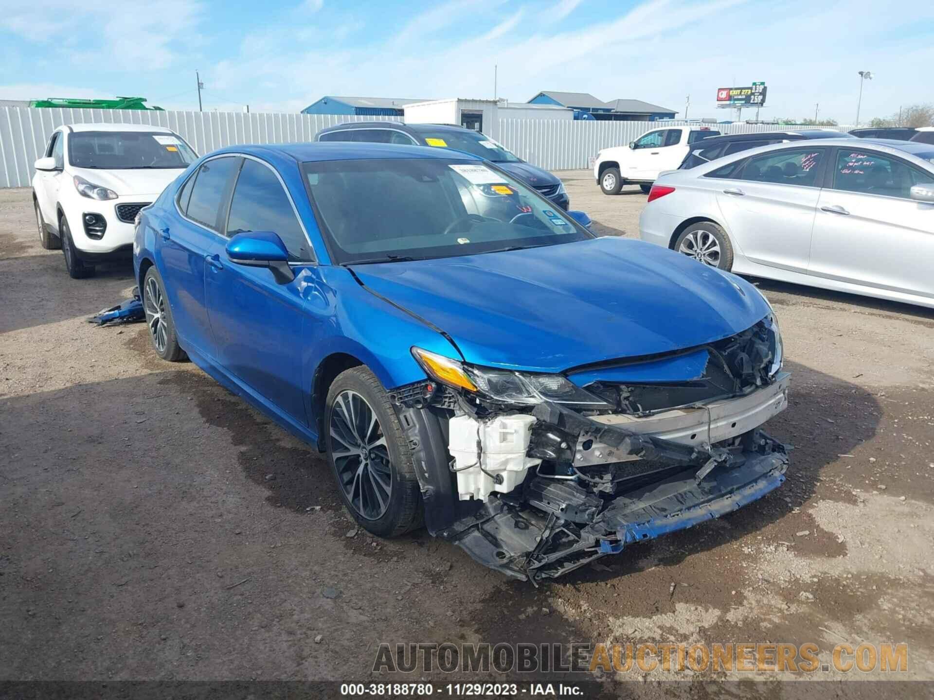 4T1B11HK4JU071936 TOYOTA CAMRY 2018