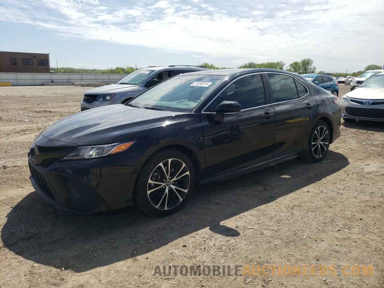 4T1B11HK4JU079681 TOYOTA CAMRY 2018