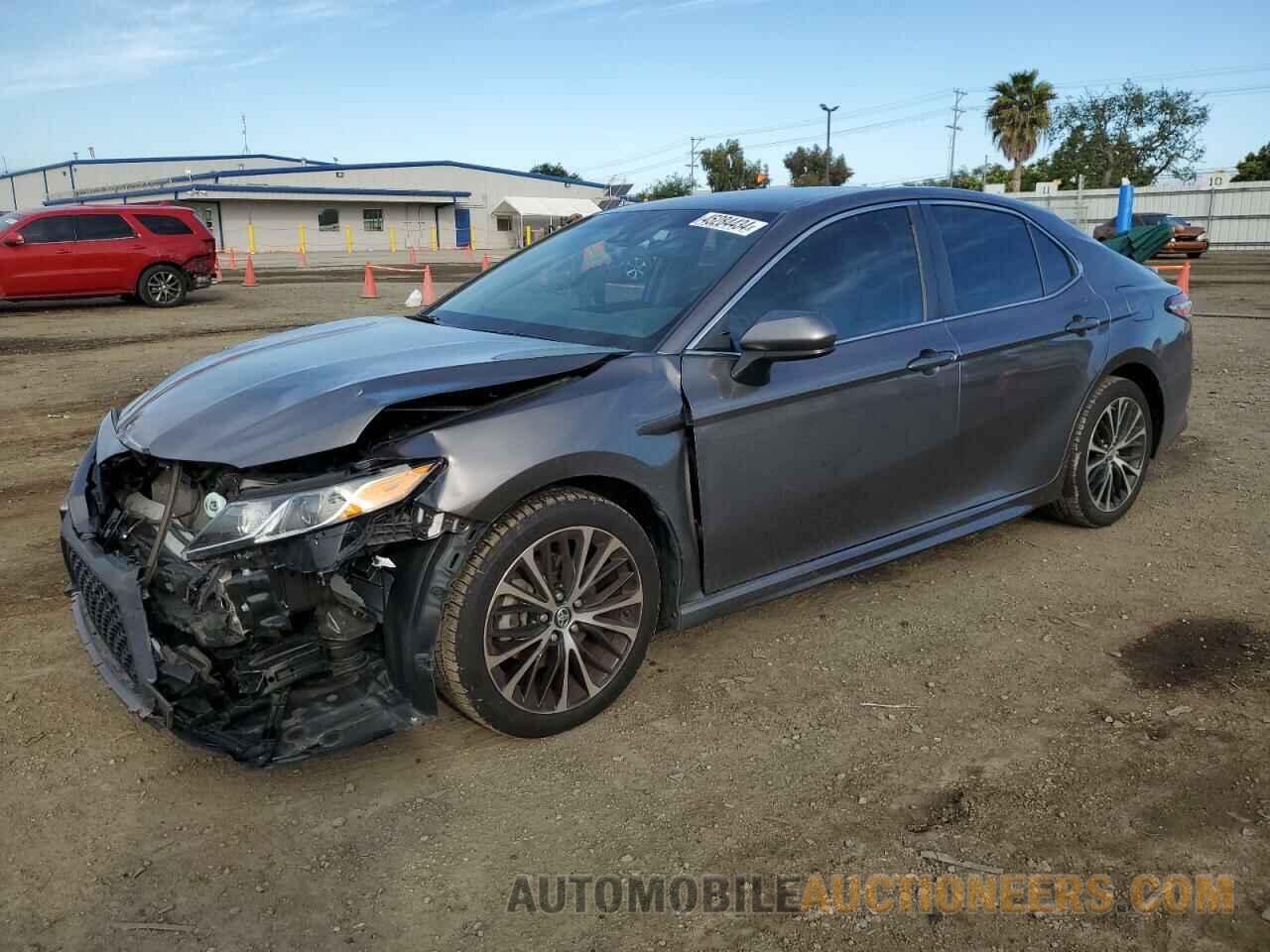 4T1B11HK4JU088283 TOYOTA CAMRY 2018