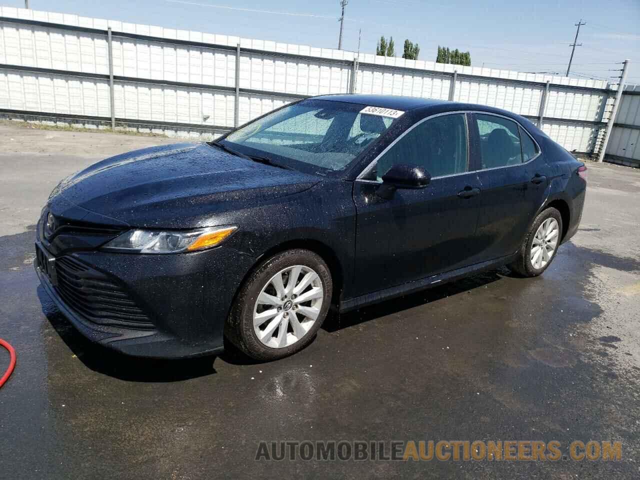 4T1B11HK4JU092902 TOYOTA CAMRY 2018