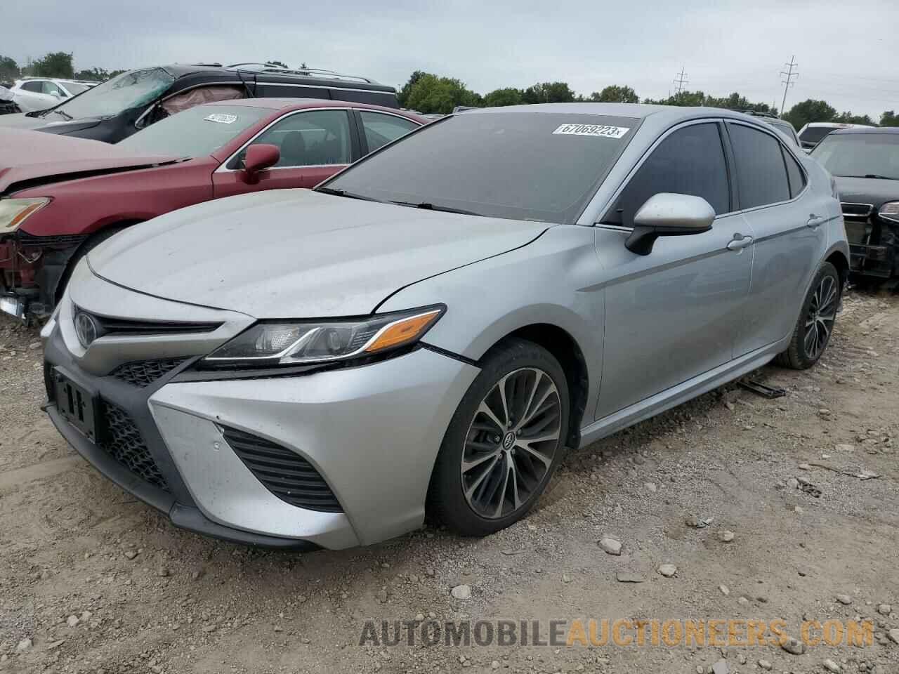 4T1B11HK4JU098876 TOYOTA CAMRY 2018