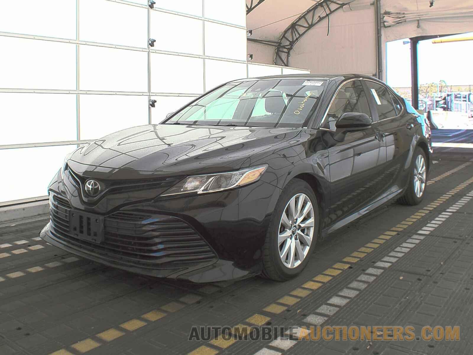 4T1B11HK4JU099381 Toyota Camry 2018