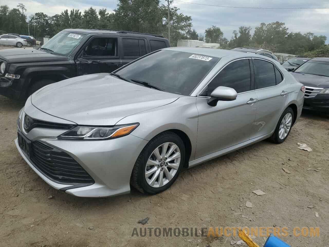 4T1B11HK4JU099882 TOYOTA CAMRY 2018