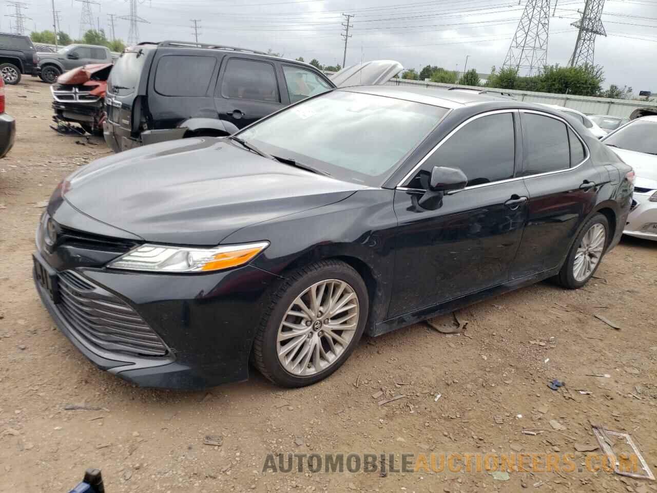 4T1B11HK4JU100593 TOYOTA CAMRY 2018