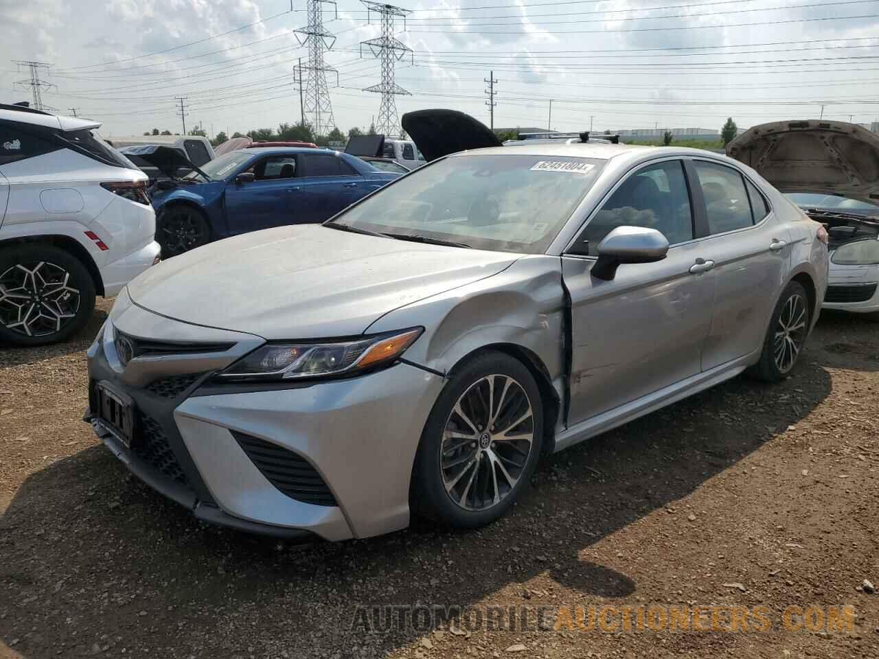 4T1B11HK4JU118771 TOYOTA CAMRY 2018