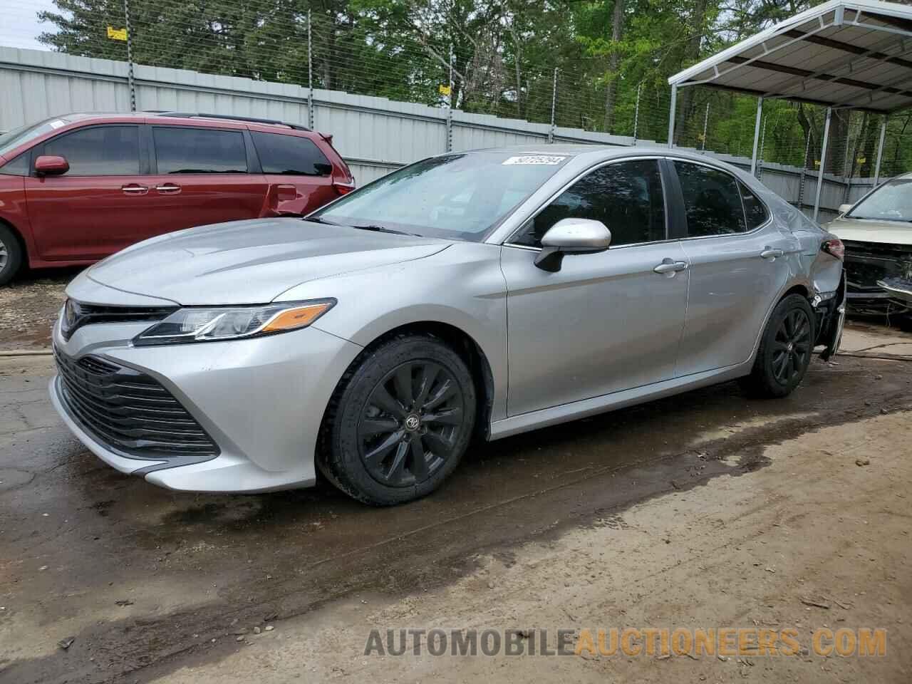 4T1B11HK4JU123694 TOYOTA CAMRY 2018