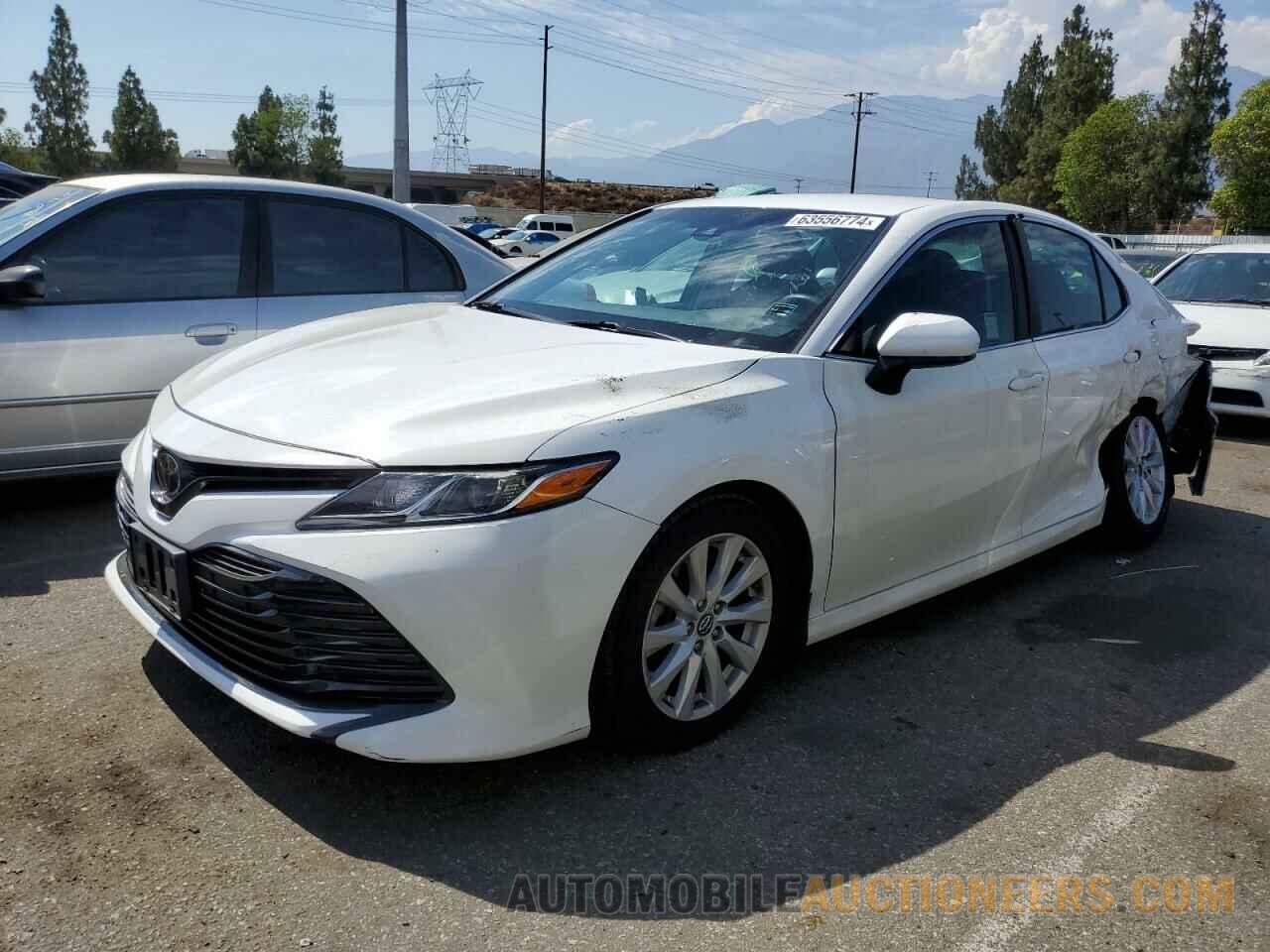 4T1B11HK4JU126868 TOYOTA CAMRY 2018