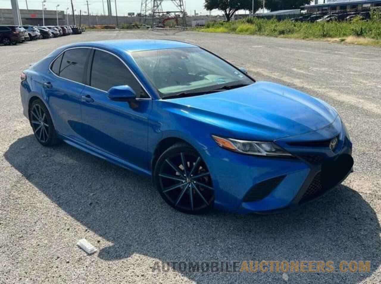 4T1B11HK4JU128894 TOYOTA CAMRY 2018