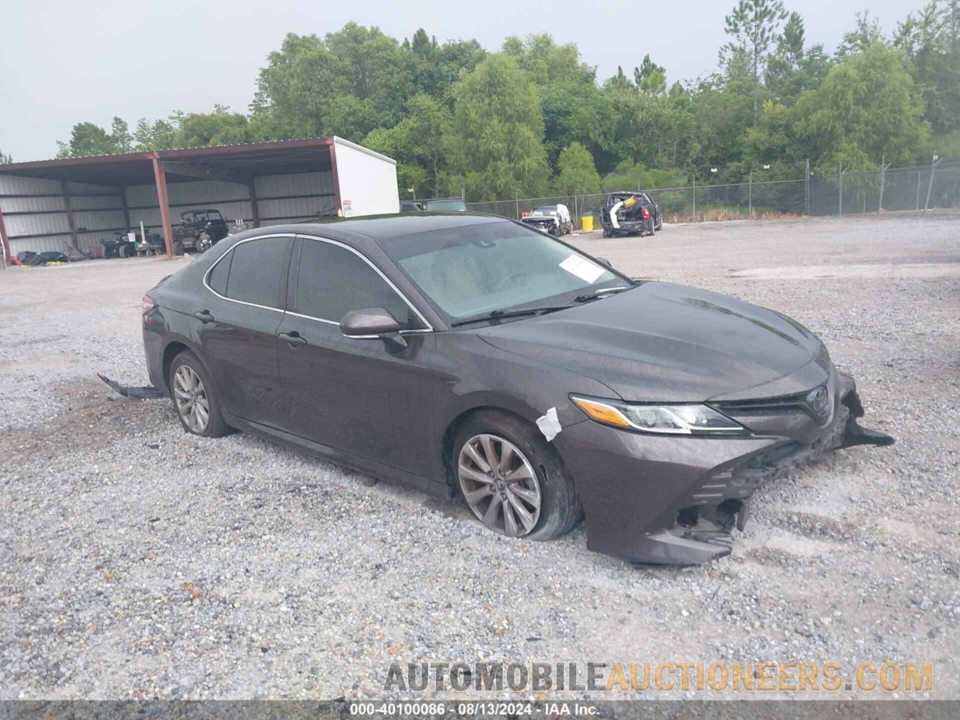 4T1B11HK4JU141919 TOYOTA CAMRY 2018