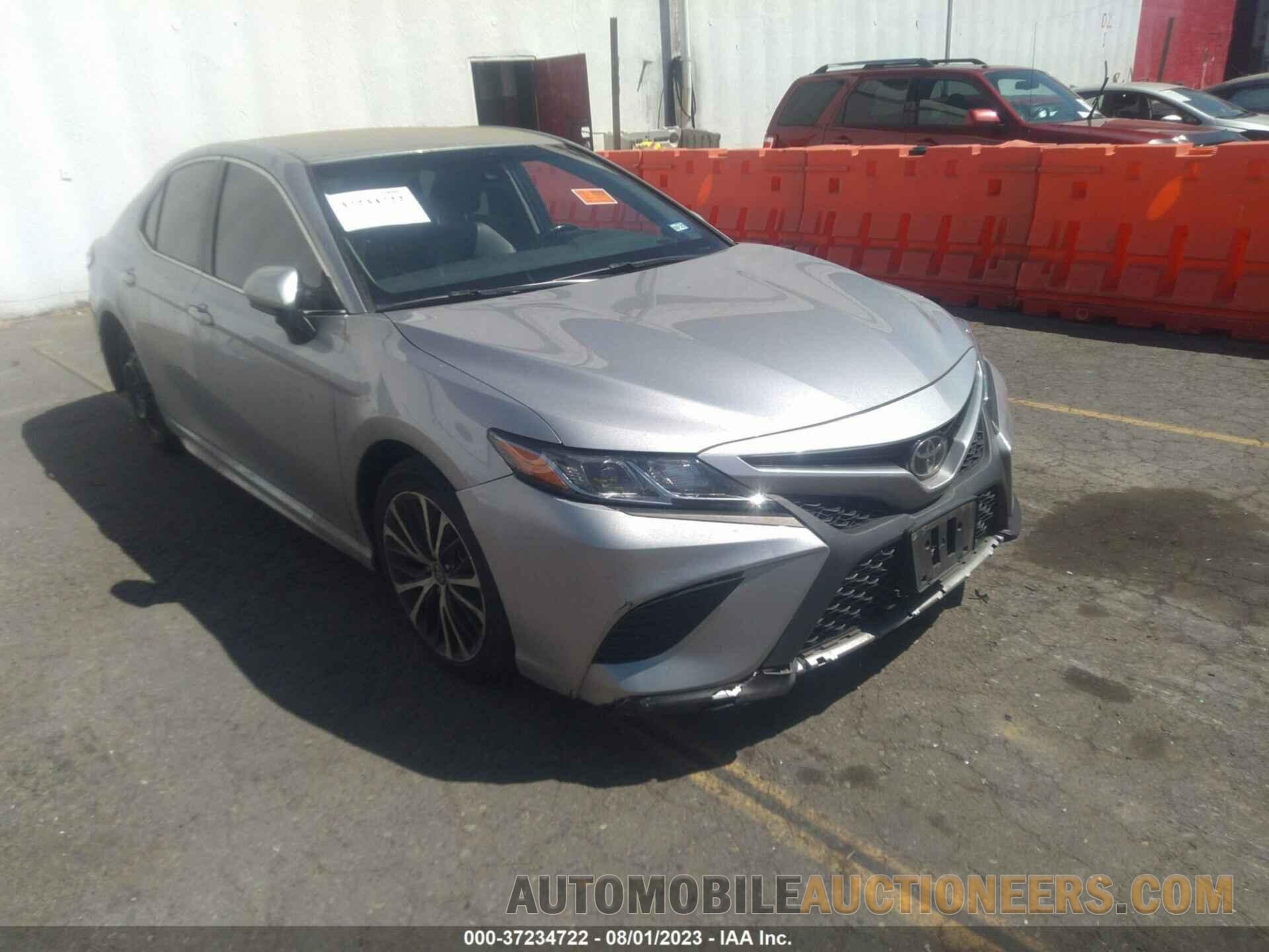 4T1B11HK4JU147851 TOYOTA CAMRY 2018