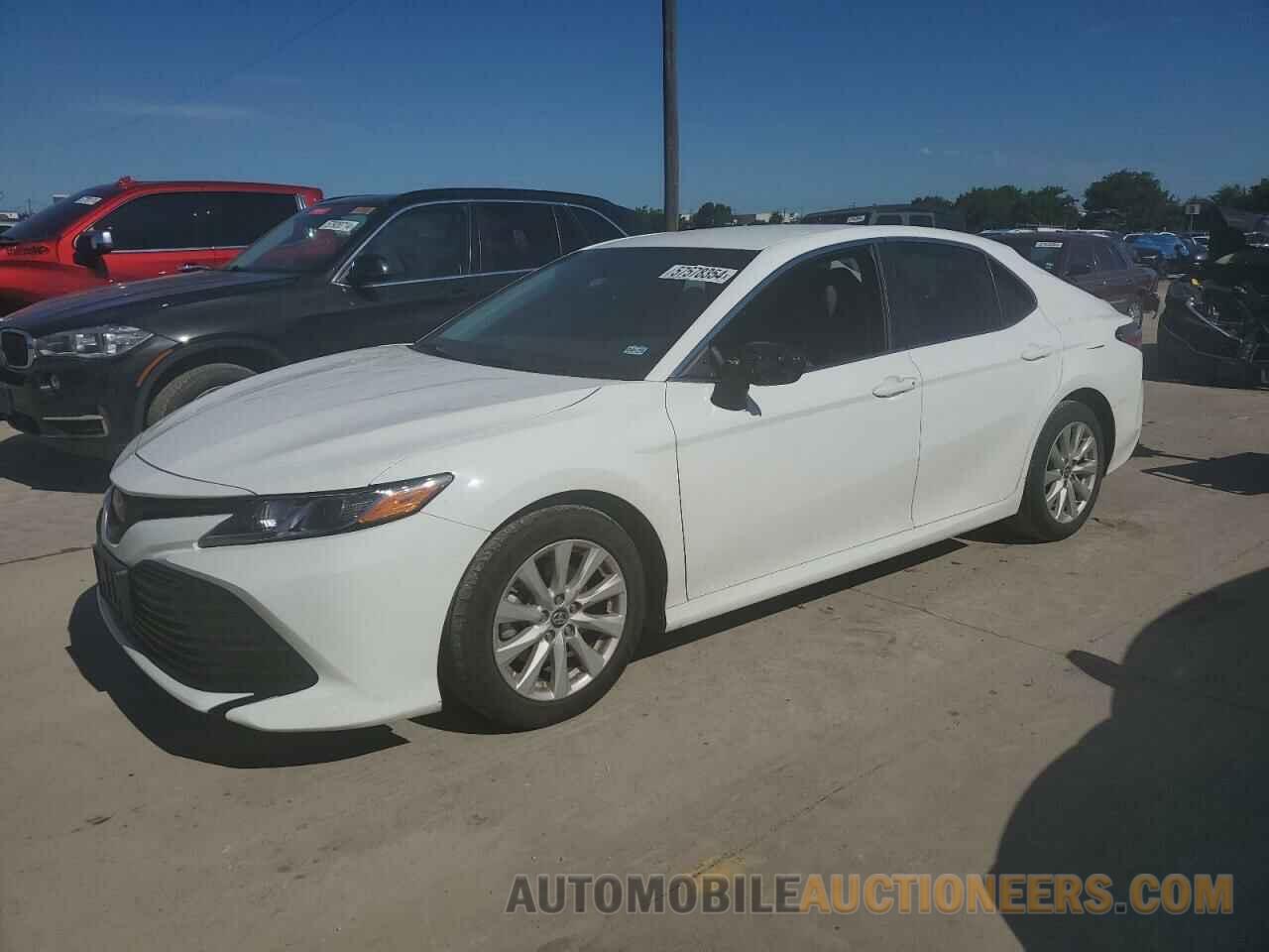 4T1B11HK4JU150068 TOYOTA CAMRY 2018