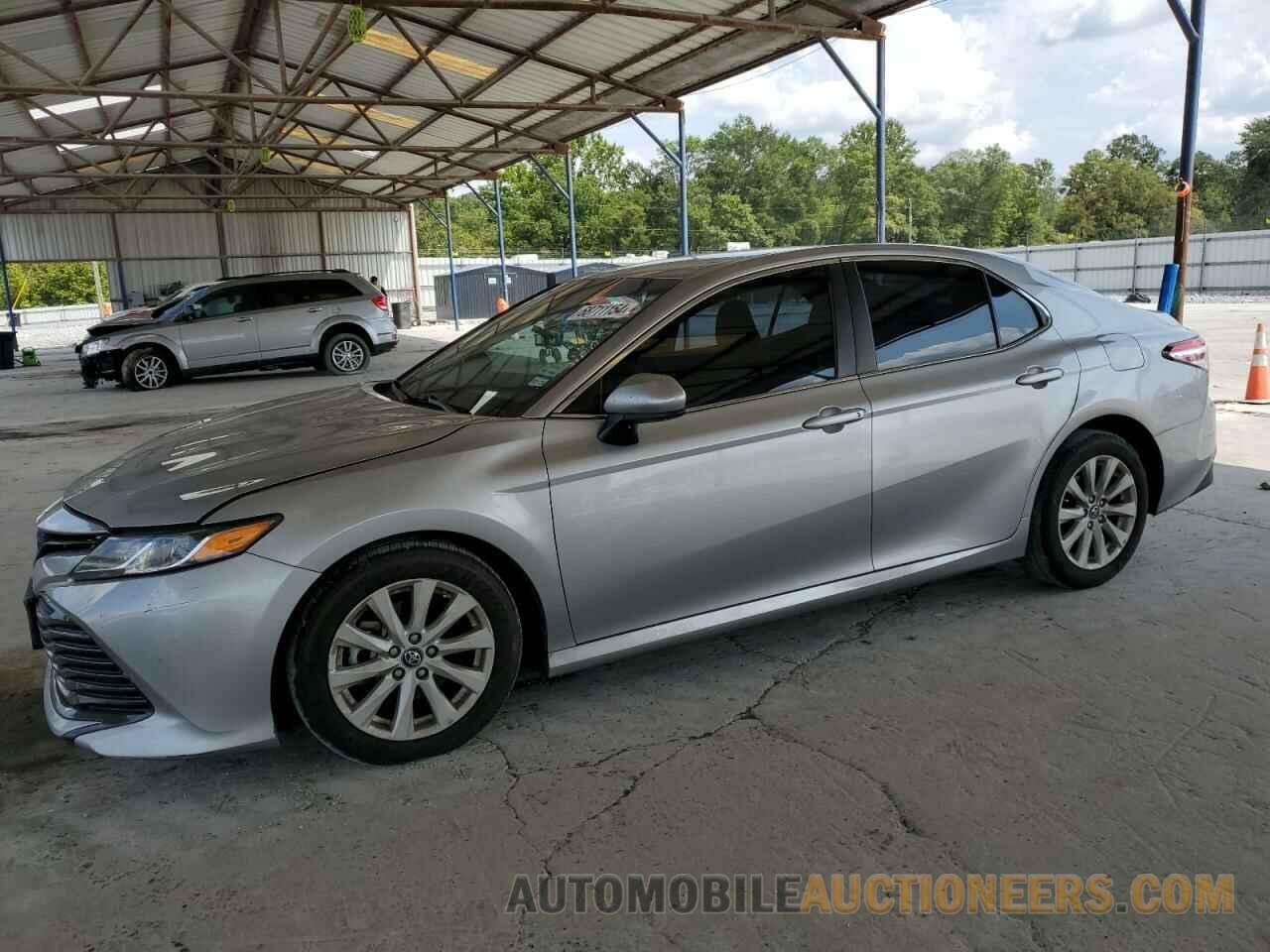 4T1B11HK4JU151866 TOYOTA CAMRY 2018