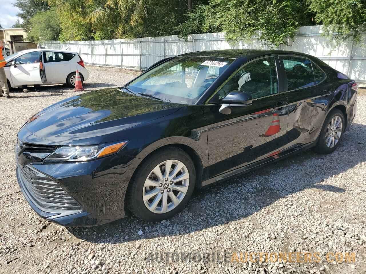 4T1B11HK4JU155934 TOYOTA CAMRY 2018