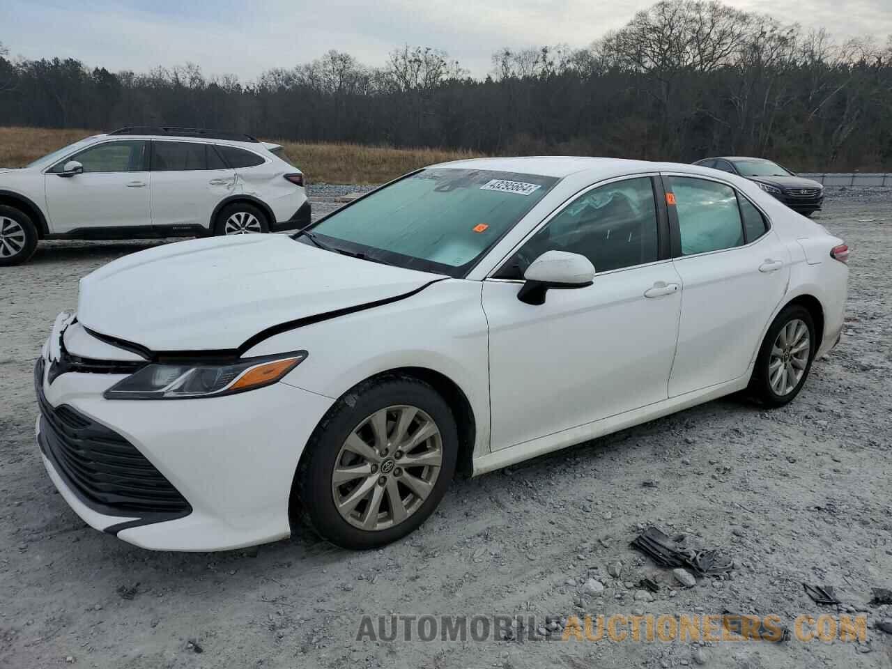 4T1B11HK4JU506826 TOYOTA CAMRY 2018