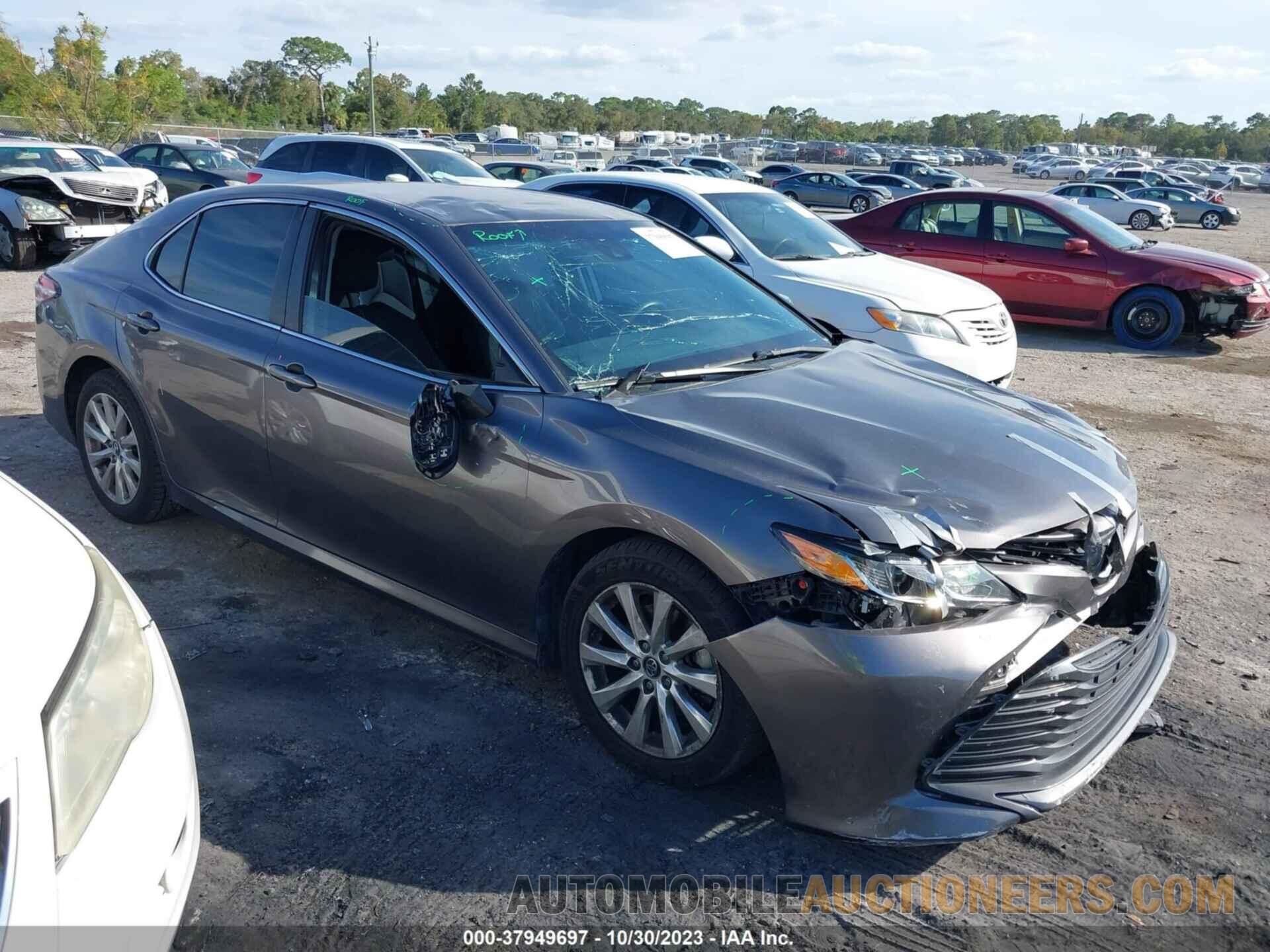 4T1B11HK4JU510696 TOYOTA CAMRY 2018