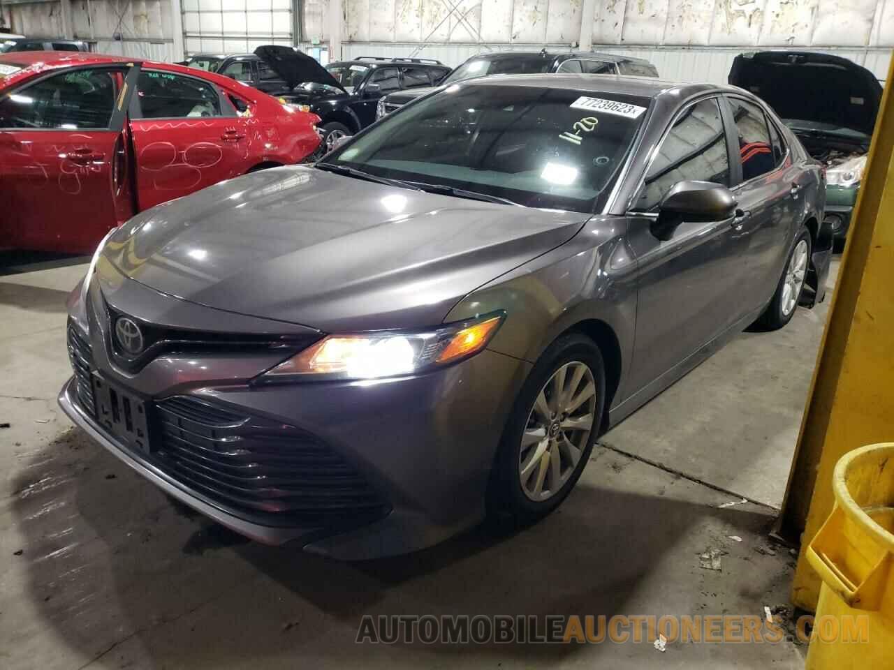 4T1B11HK4JU516594 TOYOTA CAMRY 2018