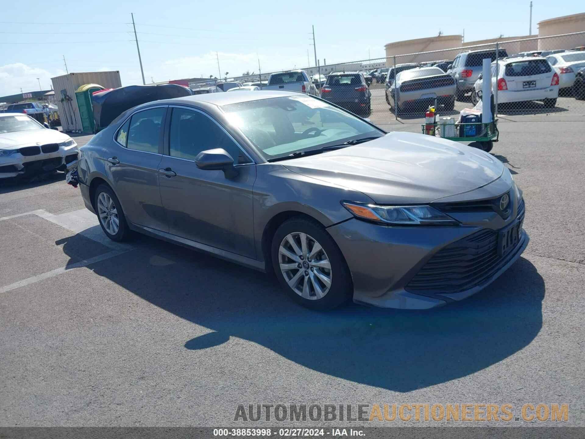 4T1B11HK4JU517986 TOYOTA CAMRY 2018