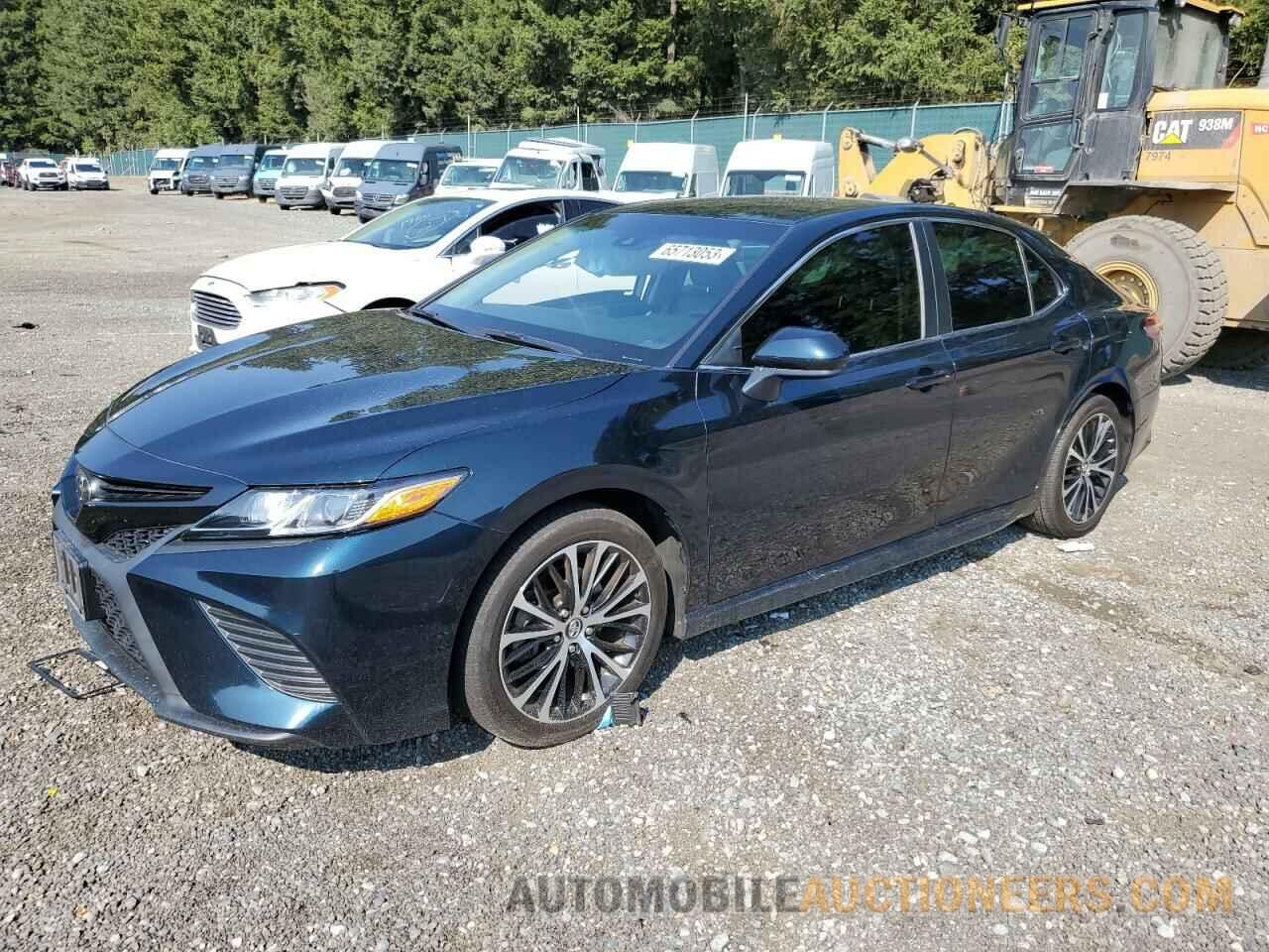 4T1B11HK4JU526008 TOYOTA CAMRY 2018