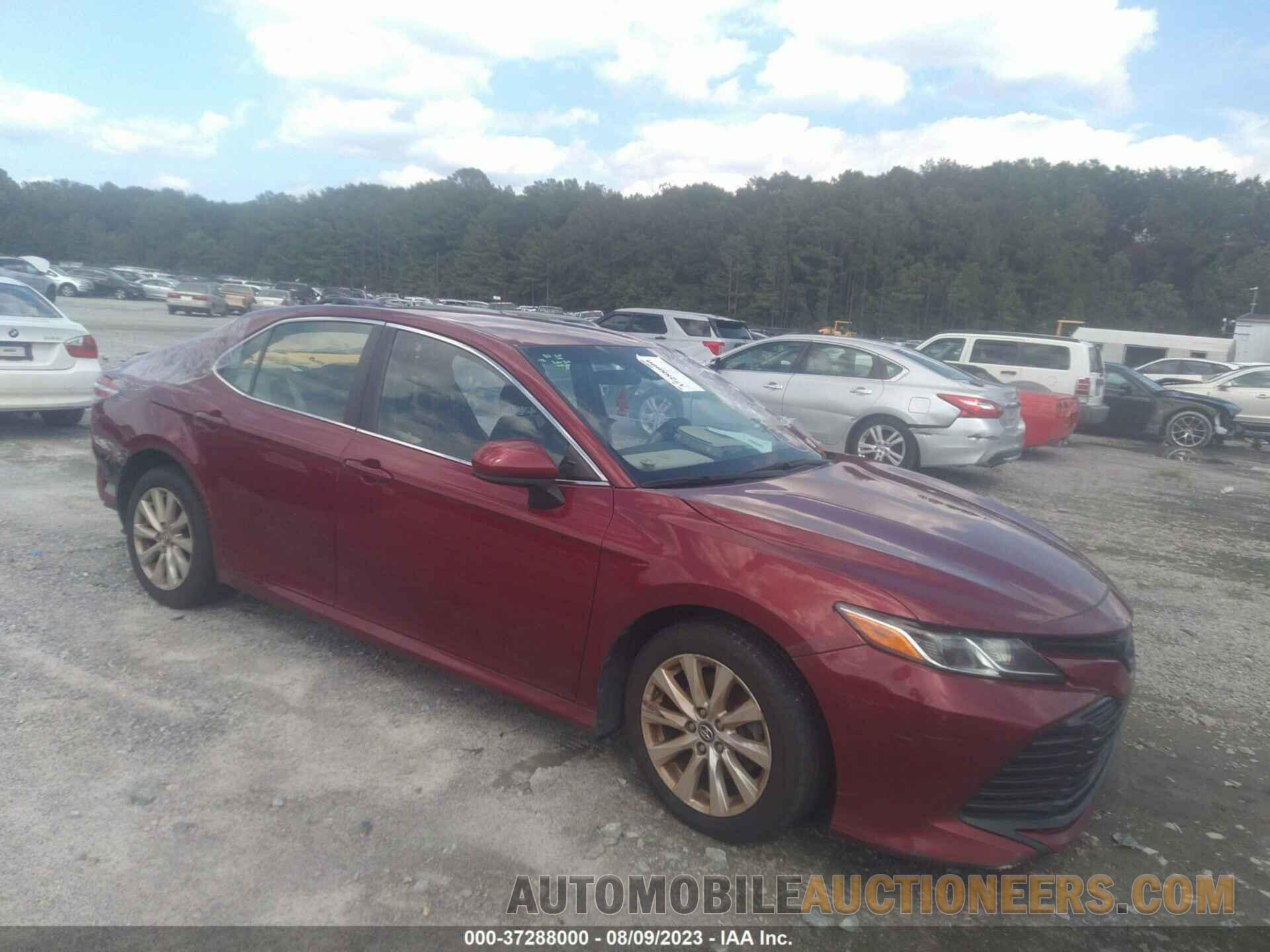 4T1B11HK4JU526025 TOYOTA CAMRY 2018