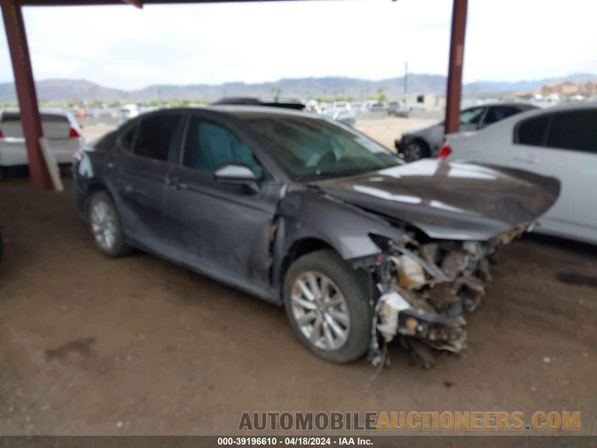 4T1B11HK4JU528289 TOYOTA CAMRY 2018