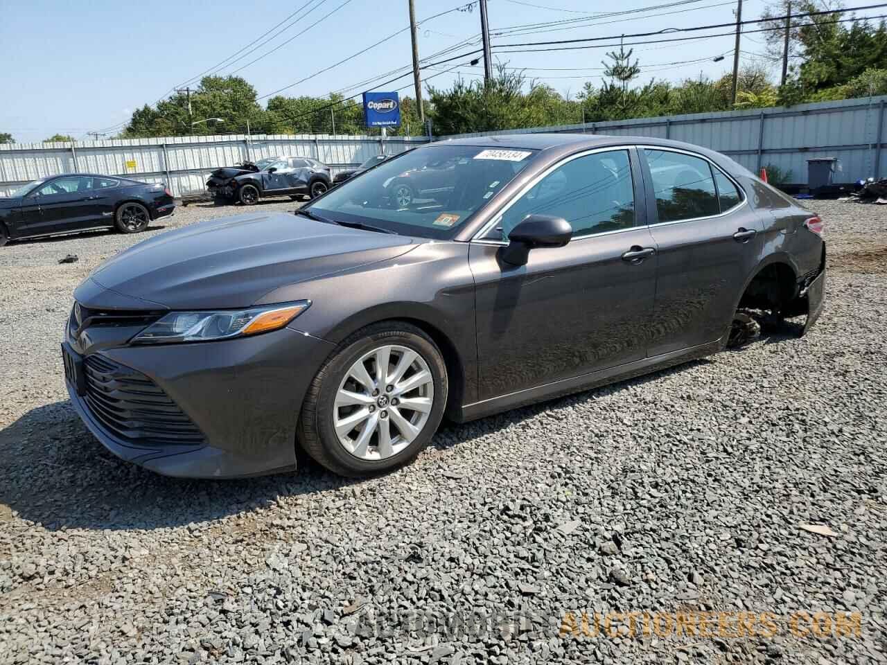 4T1B11HK4JU529328 TOYOTA CAMRY 2018