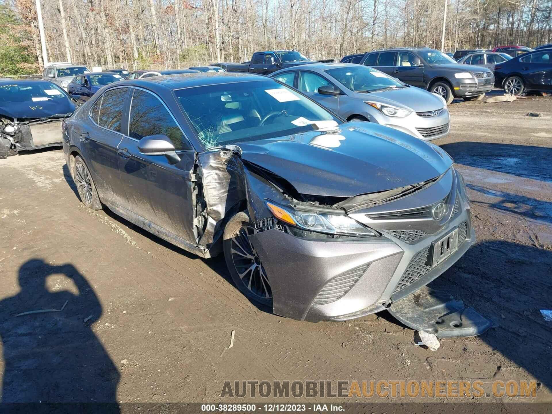 4T1B11HK4JU530785 TOYOTA CAMRY 2018