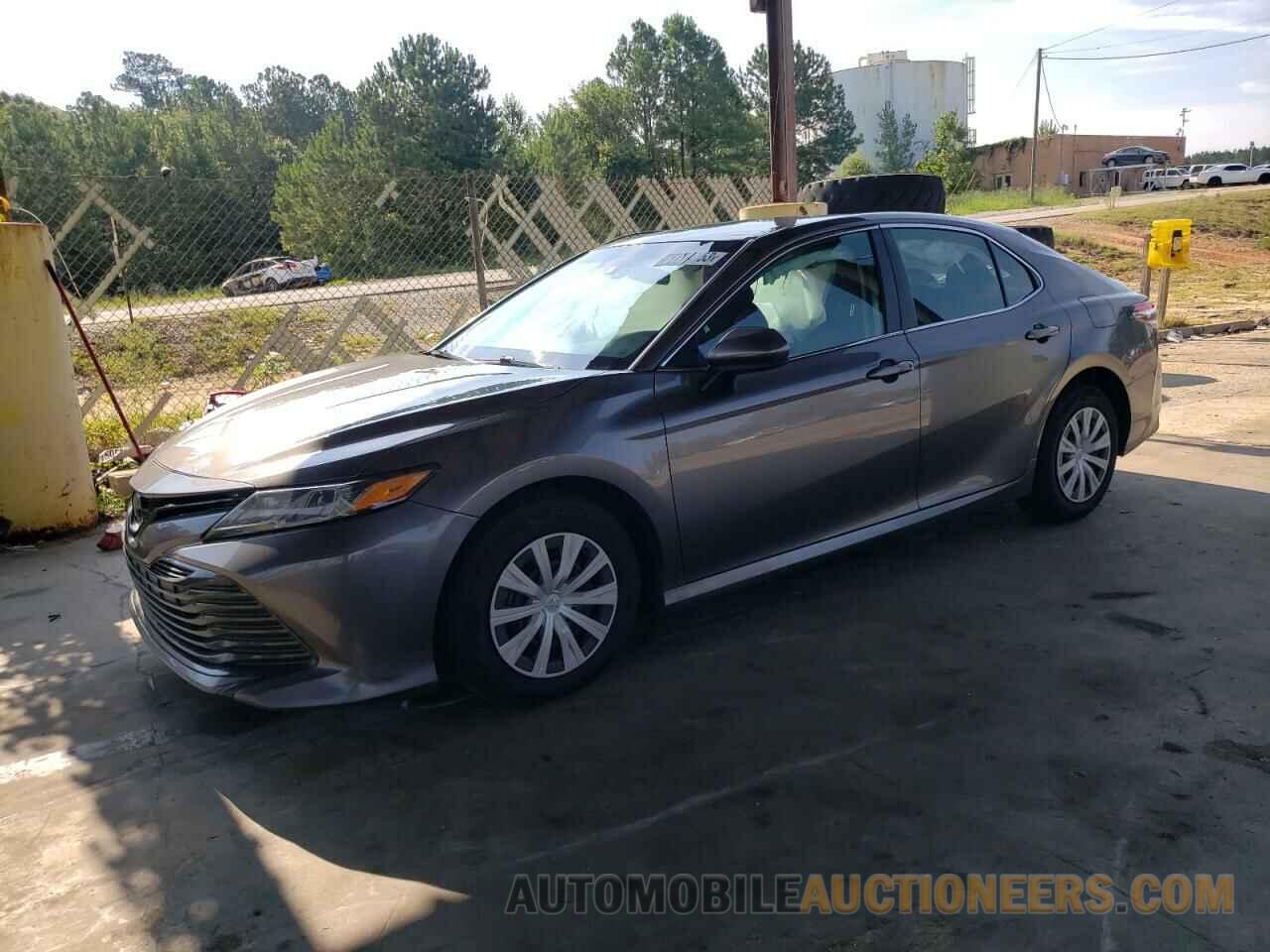 4T1B11HK4JU531824 TOYOTA CAMRY 2018