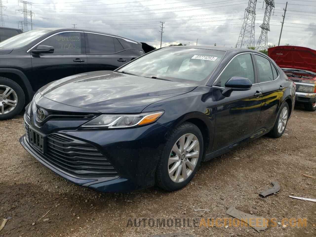 4T1B11HK4JU535064 TOYOTA CAMRY 2018